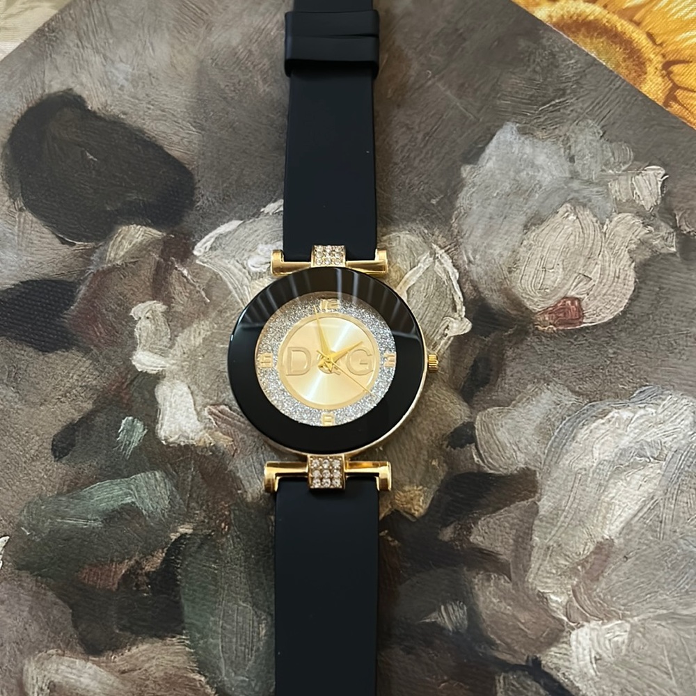 DG watch 😍😍